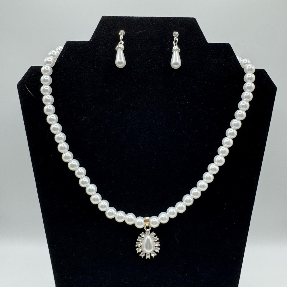 Classic White Pearl Necklace and Earring Set